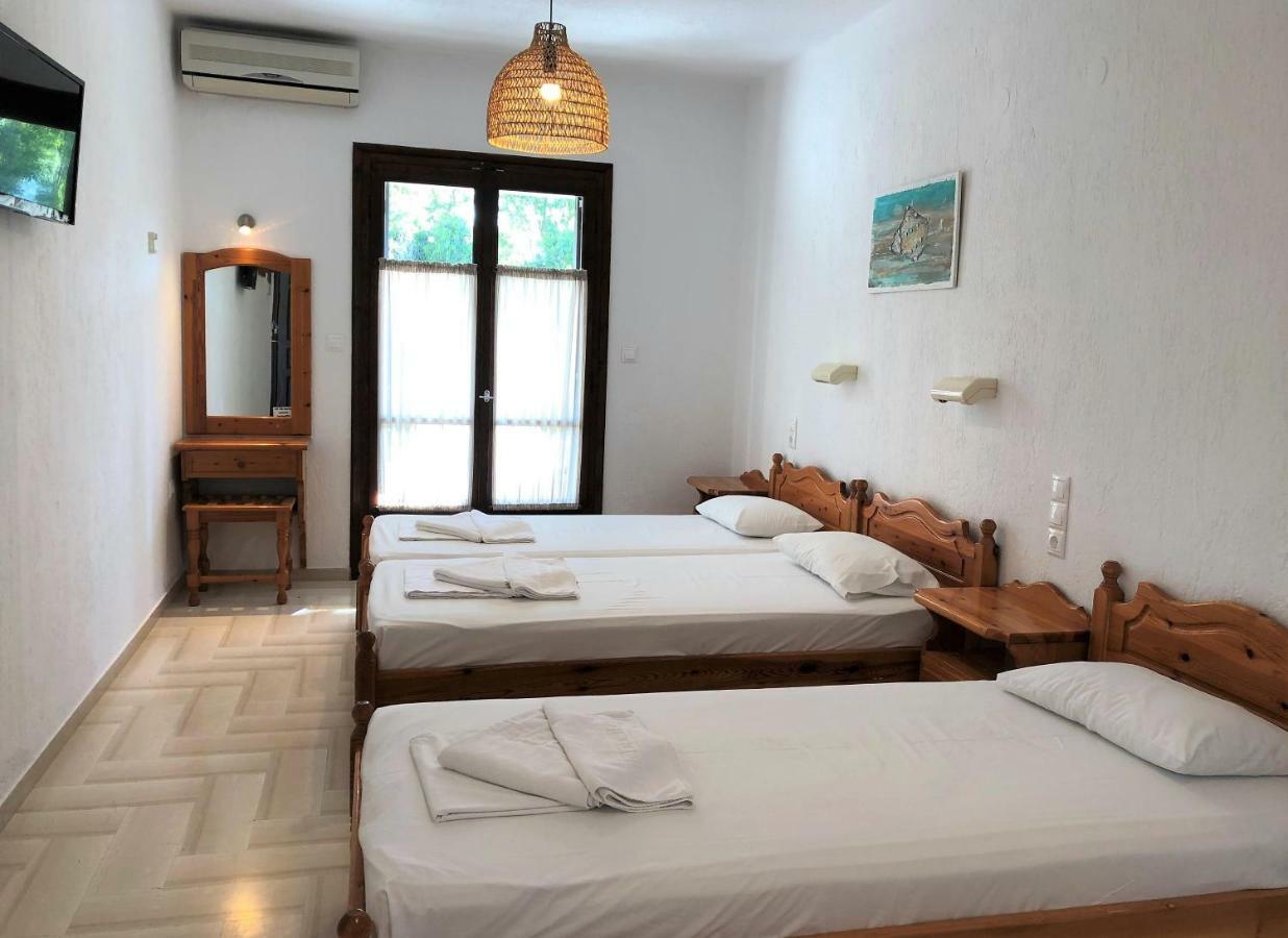 Villa Spartias Skiathos Town Exterior photo