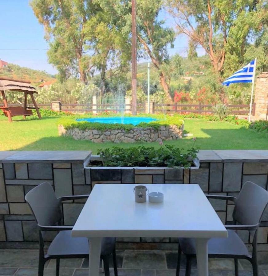 Villa Spartias Skiathos Town Exterior photo
